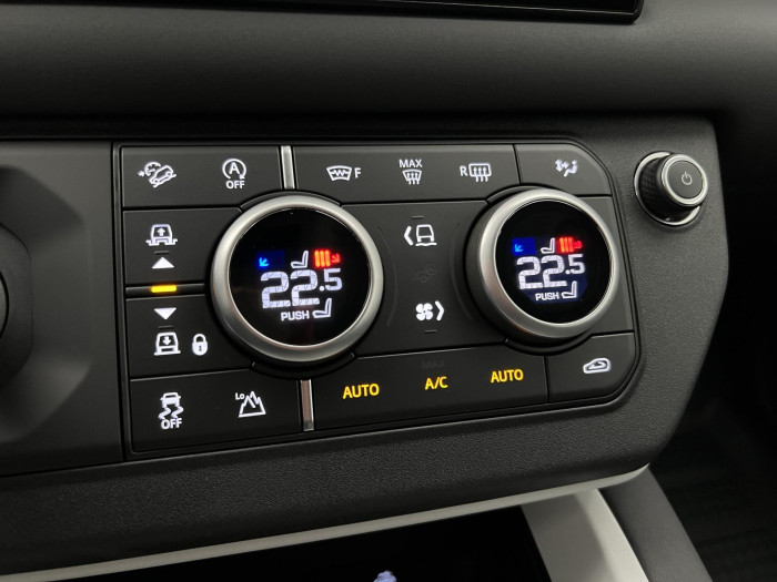 Land Rover Defender 110 D200 S AWD Aut REZERVACE 3.0 d