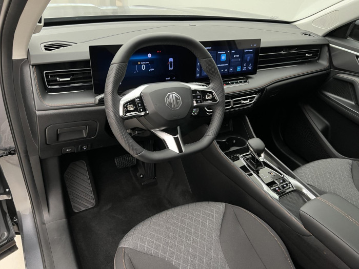 MG HS EMOTION 1.5TGI 7DCT AUT