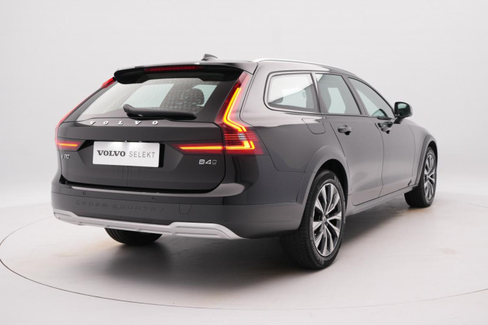 Volvo V90 CC B4 AWD PLUS AUT REZERVACE