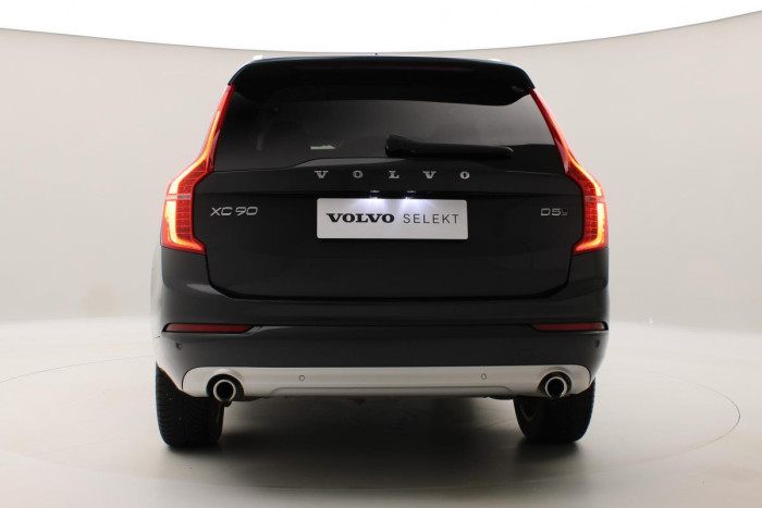 Volvo XC90 D5 AWD MOMENTUM AUT REZERVACE 2.0 d Momentum