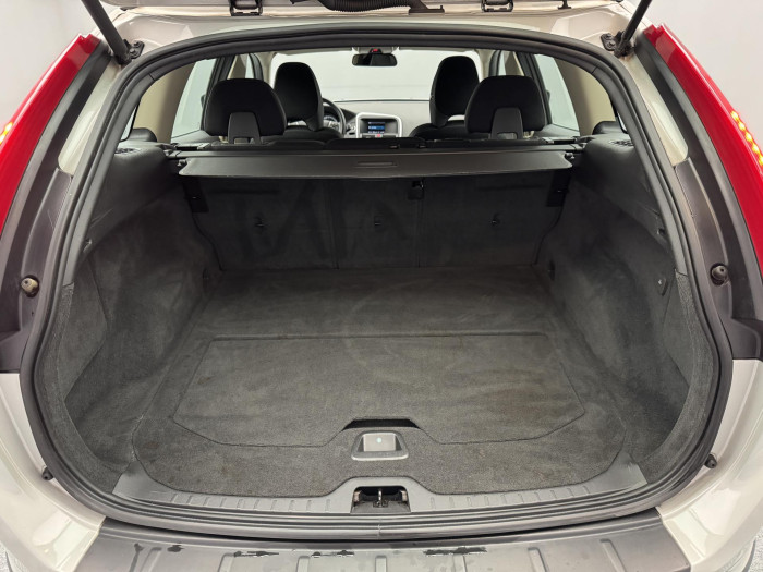 Volvo XC60 3.2 AWD MOMENTUM CZ 3.2 Momentum