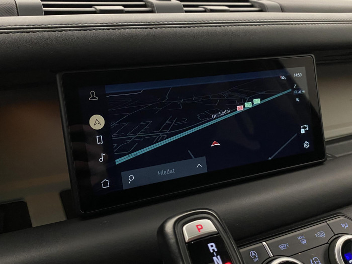 Land Rover Defender 110 P400 HSE AWD REZERVACE