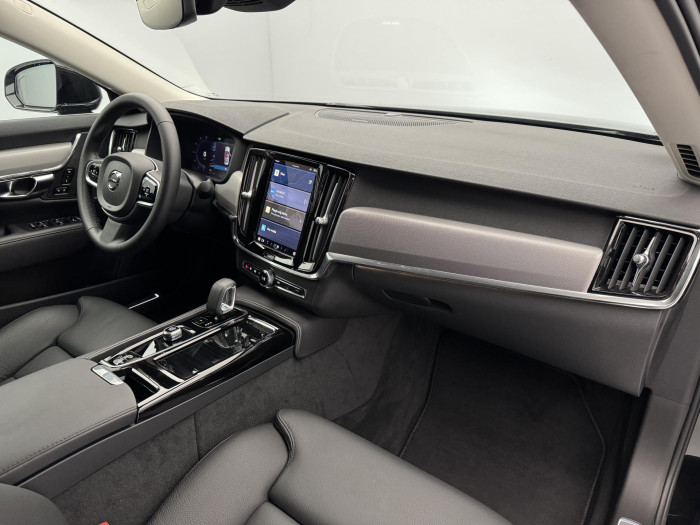 Volvo S90 T8 AWD RECHARGE AUT 1.maj.