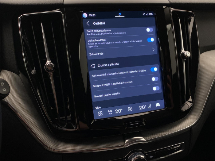 Volvo XC60 B5 AWD DARK PLUS AUT CZ