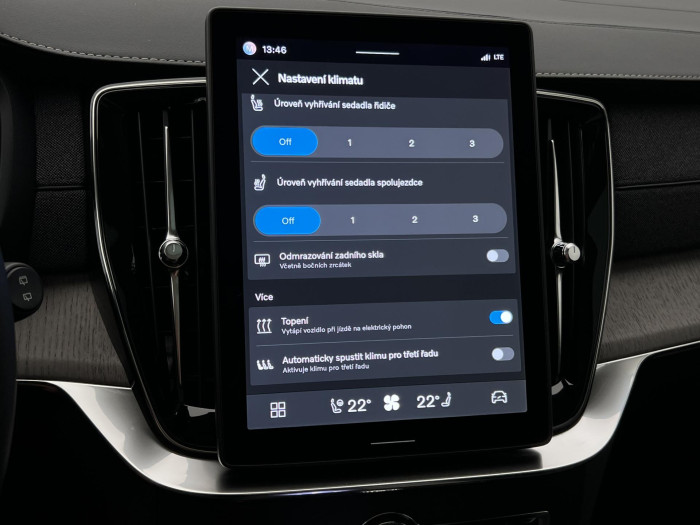 Volvo XC90 T8 AWD RECHARGE DARK ULTRA AUT