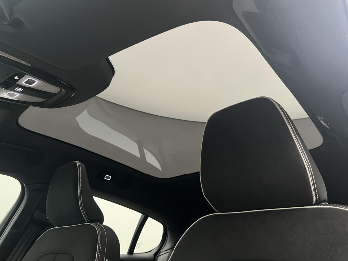 Volvo C40 RECHARGE TWIN MOTOR 1.maj.