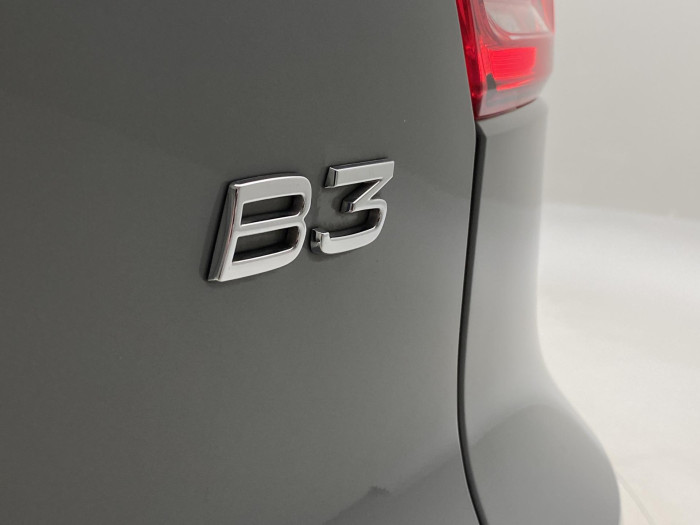 Volvo XC40 B3 DARK PLUS AUT CZ