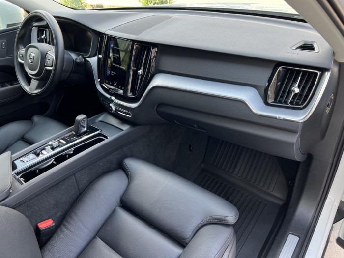Volvo XC60 B4 MOMENTUM Aut 1.maj. 2.0 Momentum