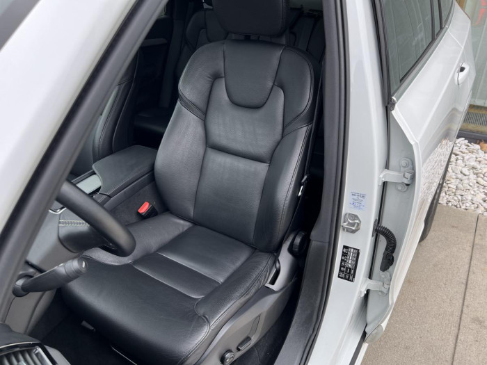 Volvo XC90 B5 AWD MOMENTUM Aut 1.maj. 2.0 Momentum