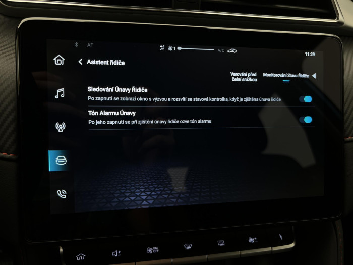 MG ZS 1.5 ESSENTIAL PLUS CZ
