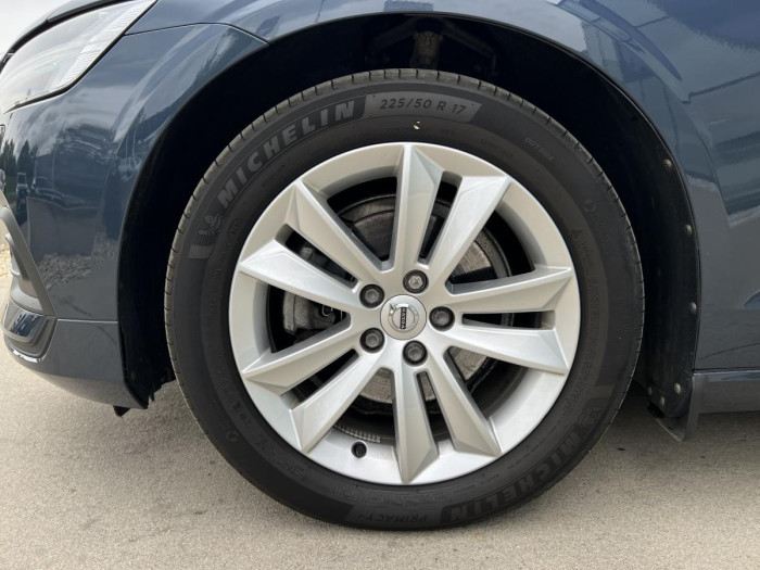 Volvo V60 B4 MOMENTUM Aut 1.maj. 2.0 Momentum