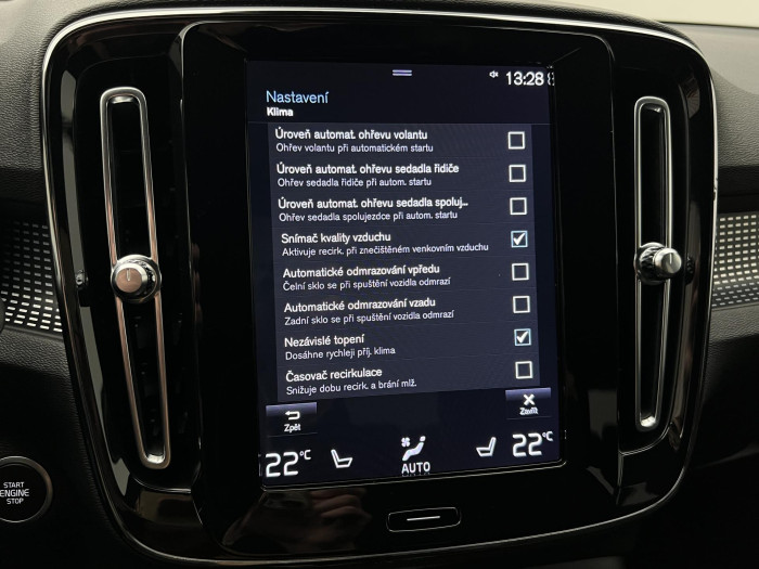 Volvo XC40 T5 RECHARGE R-DESIGN AUT