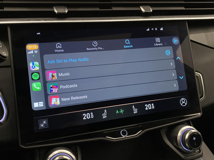 Lynk & Co 01 PHEV DCT AUT 1.maj. REZERVACE