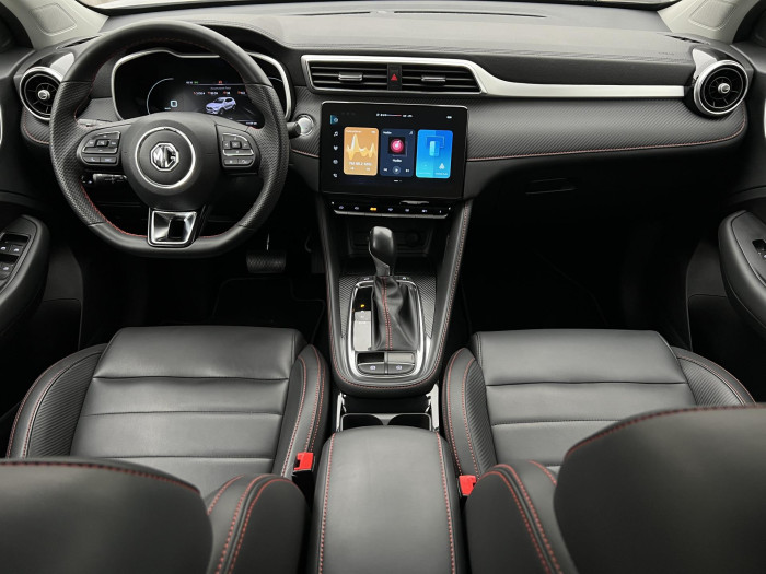 MG ZS 1.0T EXCLUSIVE AUT CZ 1.maj. 1.0 Exclusive