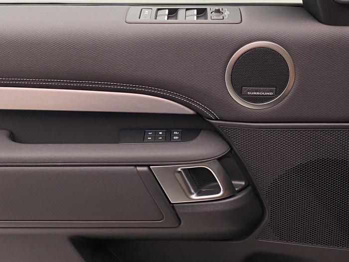 Land Rover Discovery D300 AWD DYNAMIC HSE REZERVACE 3.0 d Dynamic