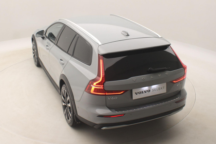 Volvo V60 CC B5 AWD PLUS AUT 1.maj