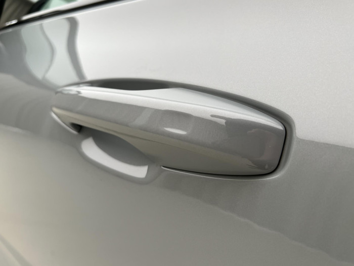 Volvo V60 B4 PLUS DARK AUT 1.maj.