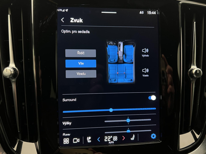 Volvo V60 CC B4 AWD PLUS AUT 1.maj.