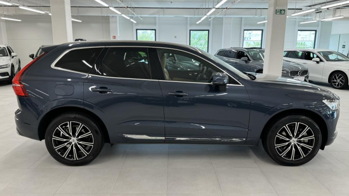 Volvo XC60 B4 AWD INSCRIPTION REZERVACE