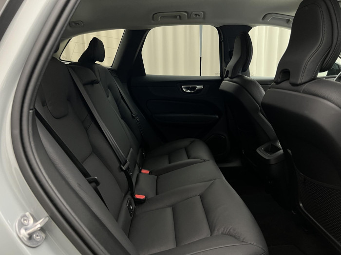 Volvo XC60 B5 AWD PLUS DARK AUT 1.maj.