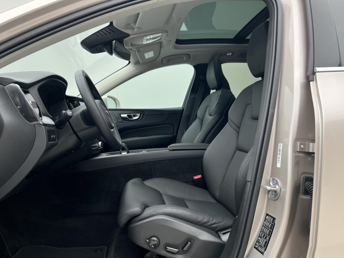 Volvo XC60 T6 AWD RECHARGE PLUS BRIGHT