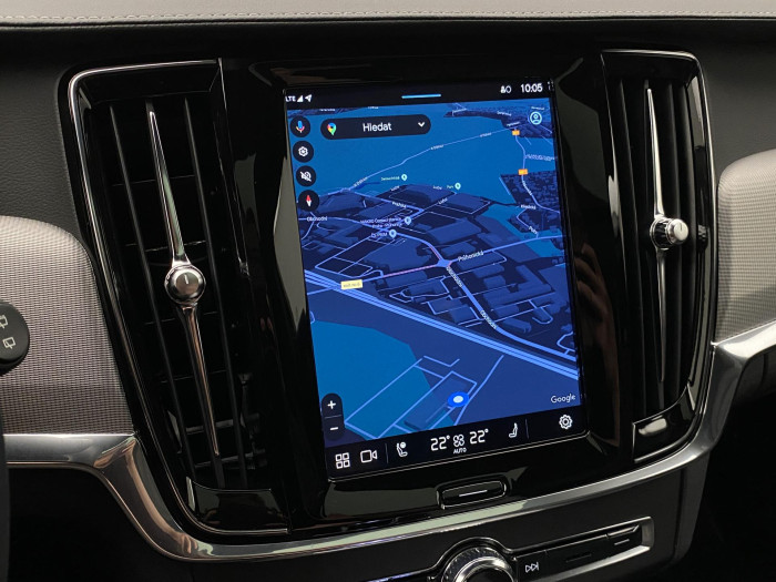 Volvo V90 B5 ULTIMATE DARK AUT 1.maj