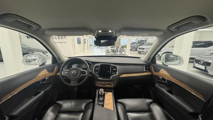 Volvo XC90 B5 AWD INSCRIPTION REZERVACE