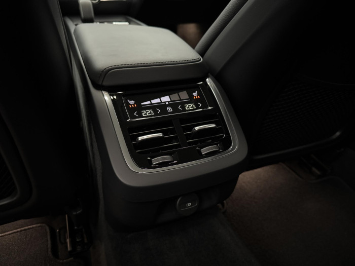 Volvo V60 CC B5 AWD PLUS BRIGHT AUT