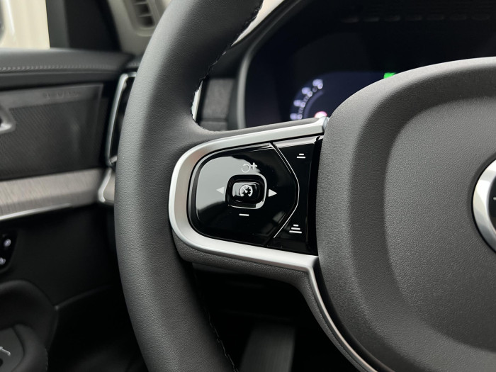 Volvo XC90 T8 AWD RECHARGE ULTRA DARK AUT