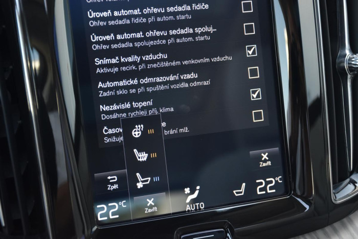 Volvo XC60 T8 AWD TWIN ENG. REZERVACE