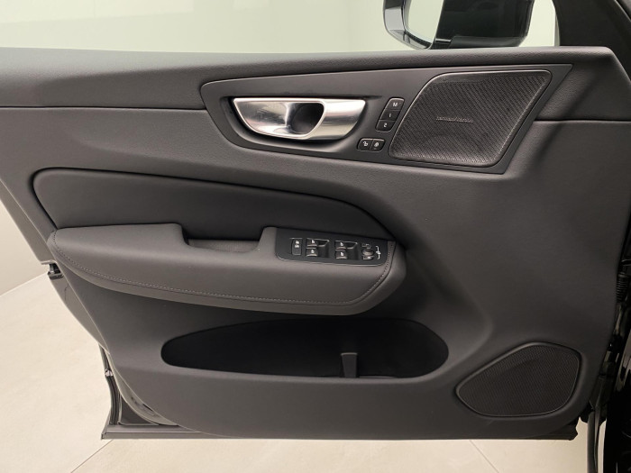 Volvo XC60 T8 AWD BRIGHT ULTRA AUT CZ