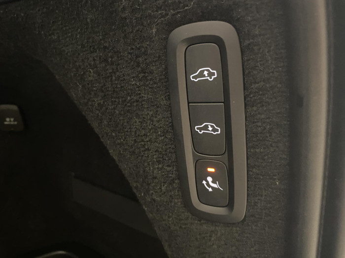 Volvo XC90 B5 AWD ULTIMATE DARK CZ 7míst