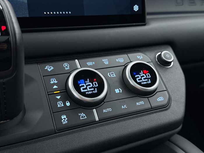 Land Rover Defender 110 P425 X-DYNAMIC HSE AWD CZ 5.0 Dynamic
