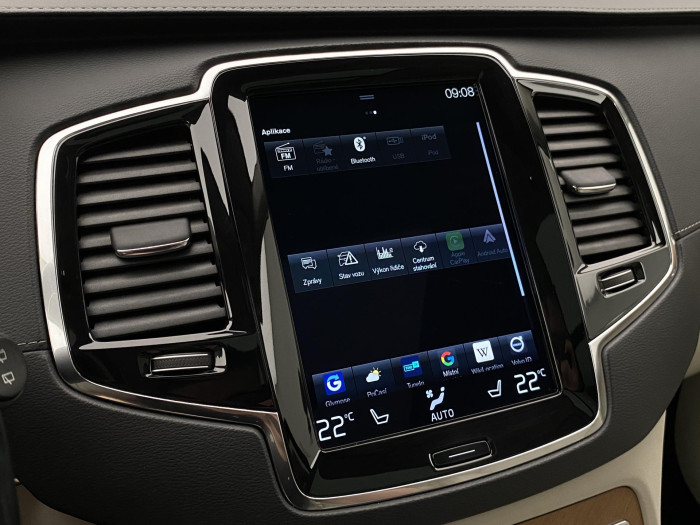 Volvo XC90 B6 AWD INSCRIPTION REZERVACE