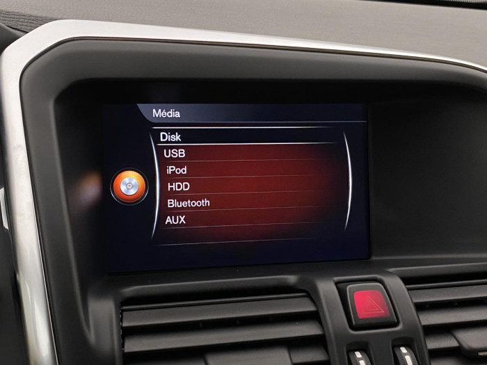 Volvo XC60 D4 AWD DYNAMIC REZERVACE 2.4 d Dynamic