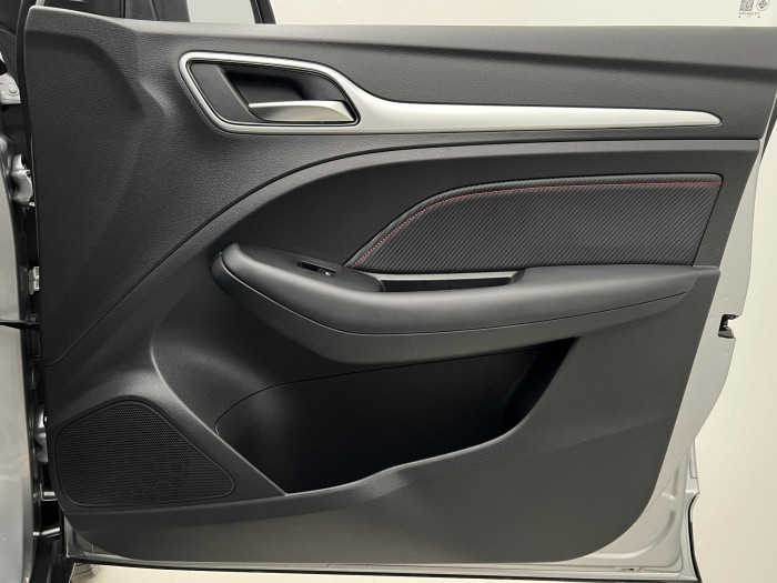 MG ZS 1.5 ESSENTIAL CZ