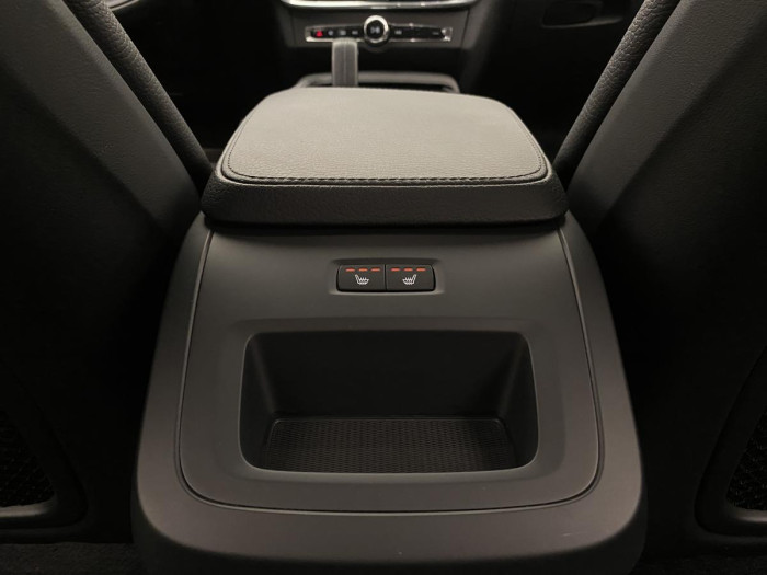 Volvo V90 B4 MOMENTUM AUT REZERVECE 2.0 Momentum