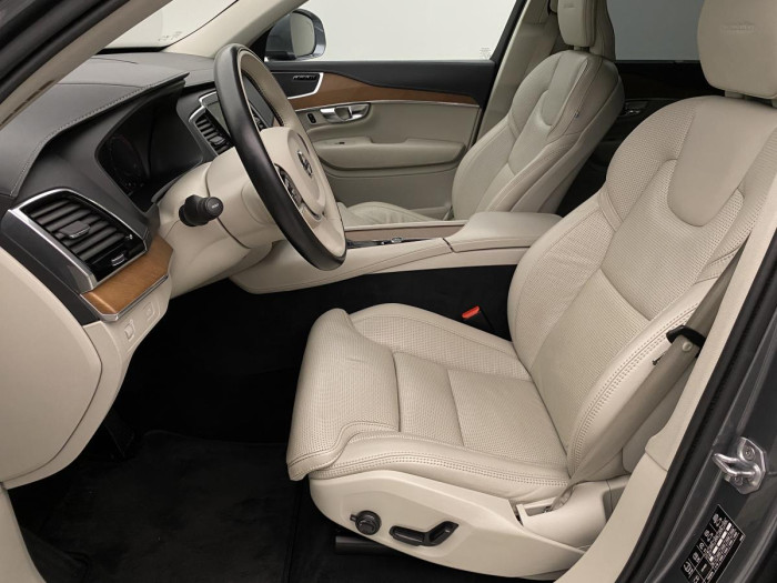 Volvo XC90 D5 AWD INSCRIPTION REZERVACE 2.0 d