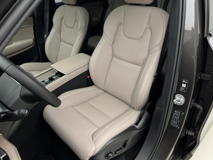 Volvo XC90 T8 AWD RECHARGE DARK ULTRA AUT