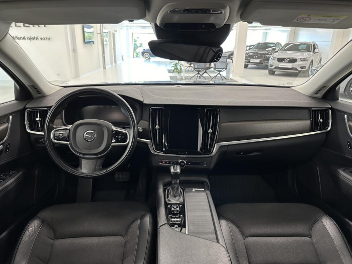Volvo V90 CROSS COUNTRY T5 REZERVACE
