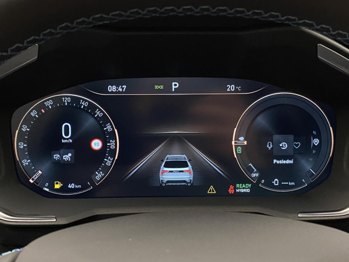 Lynk & Co 01 PHEV DCT AUT 1.maj. REZERVACE