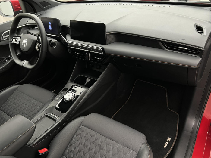 MG MG3 EXCLUSIVE HYBRID+ AUT CZ 1.maj 1.5 Exclusive