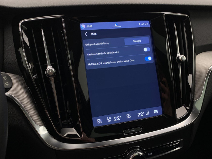 Volvo V60 T8 AWD RECHARGE DARK PLUS CZ