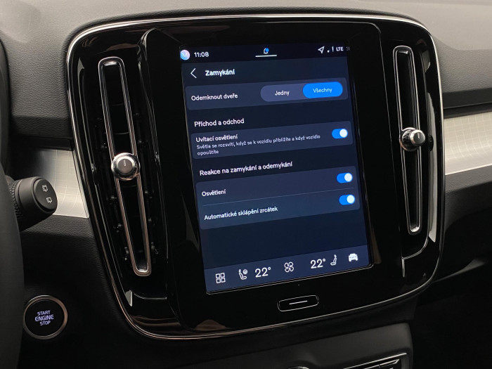 Volvo XC40 B3 AUT PLUS BLACK EDITION