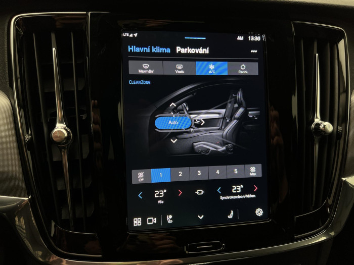Volvo V90 T6 AWD RECHARGE PLUS DARK AUT