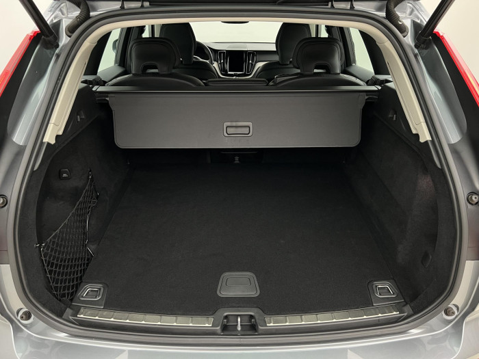 Volvo XC60 B5 AWD INSCRIPTION AUT CZ