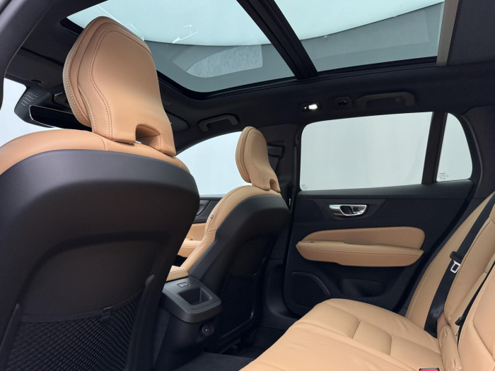 Volvo V60 B4 AUT DARK PLUS