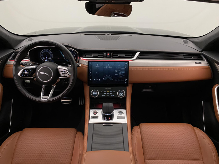 Jaguar F-Pace REZERVACE