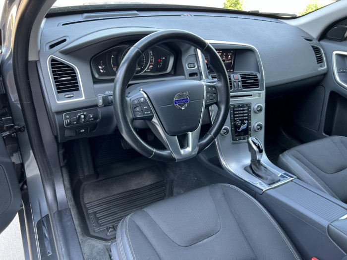 Volvo XC60 D4 AWD MOMENTUM Aut 2.4 d Momentum