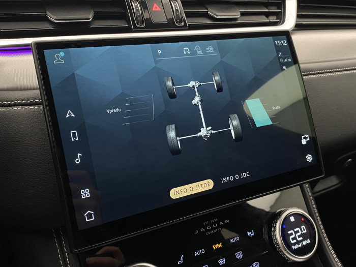 Jaguar F-Pace P250 R-DYNAMIC SE REZERVACE 2.0 Dynamic SE